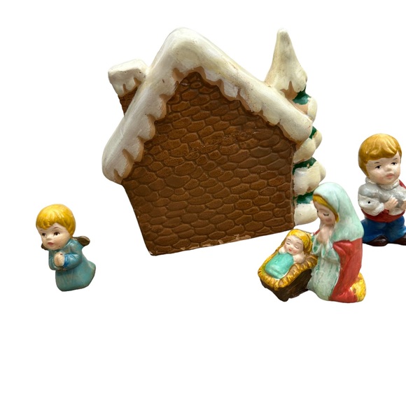 Enesco Nativity Scene Christmas Ceramic 2” - Picture 5 of 12